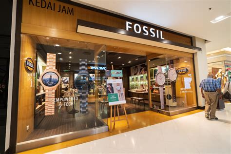 fossil wholesale distributors.